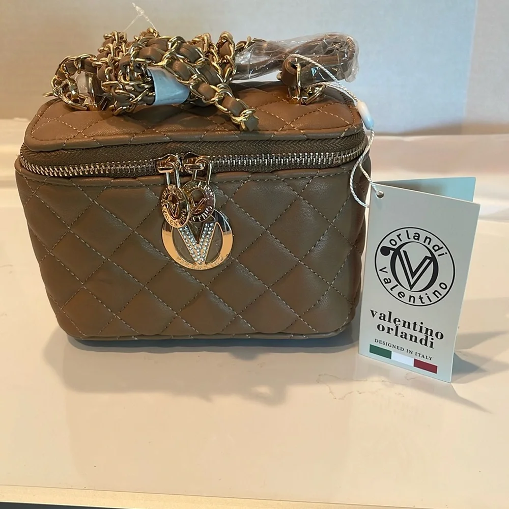 NWT $330 Valentino Orlandi Taupe Quilted Bag Vegan Leather 2 ways to carry style - Picture 4 of 17